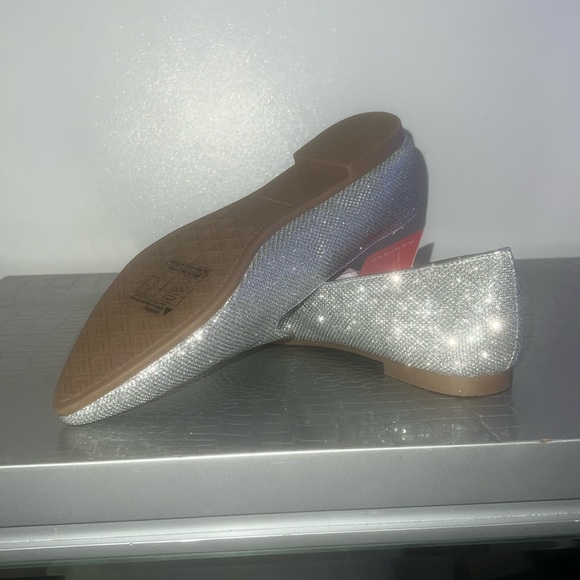 Women’s Glitter Flats Shoes - Picture 4 of 4